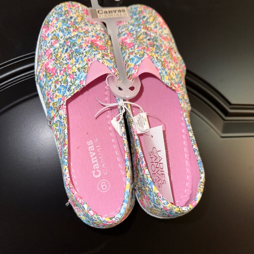 BNWT canvas slip ons women’s size 9